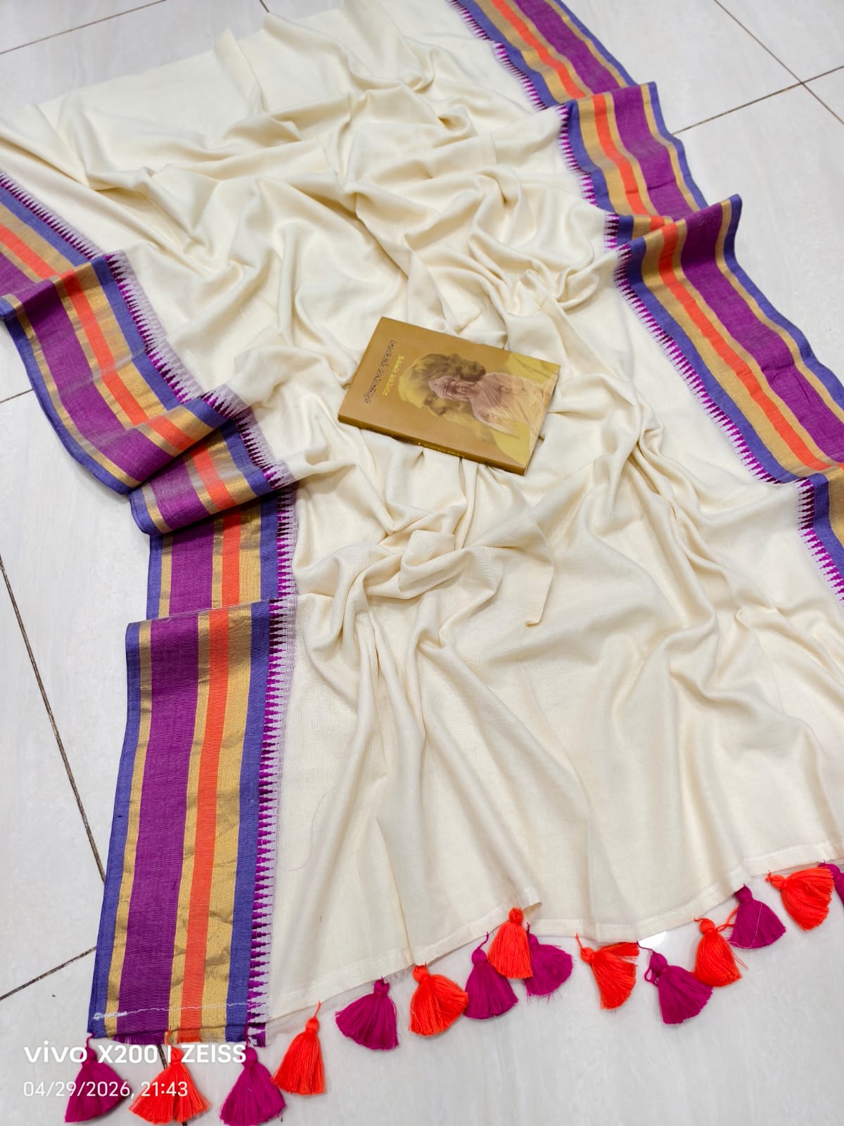 Soft Mul Cotton Sarees with Zari Borders