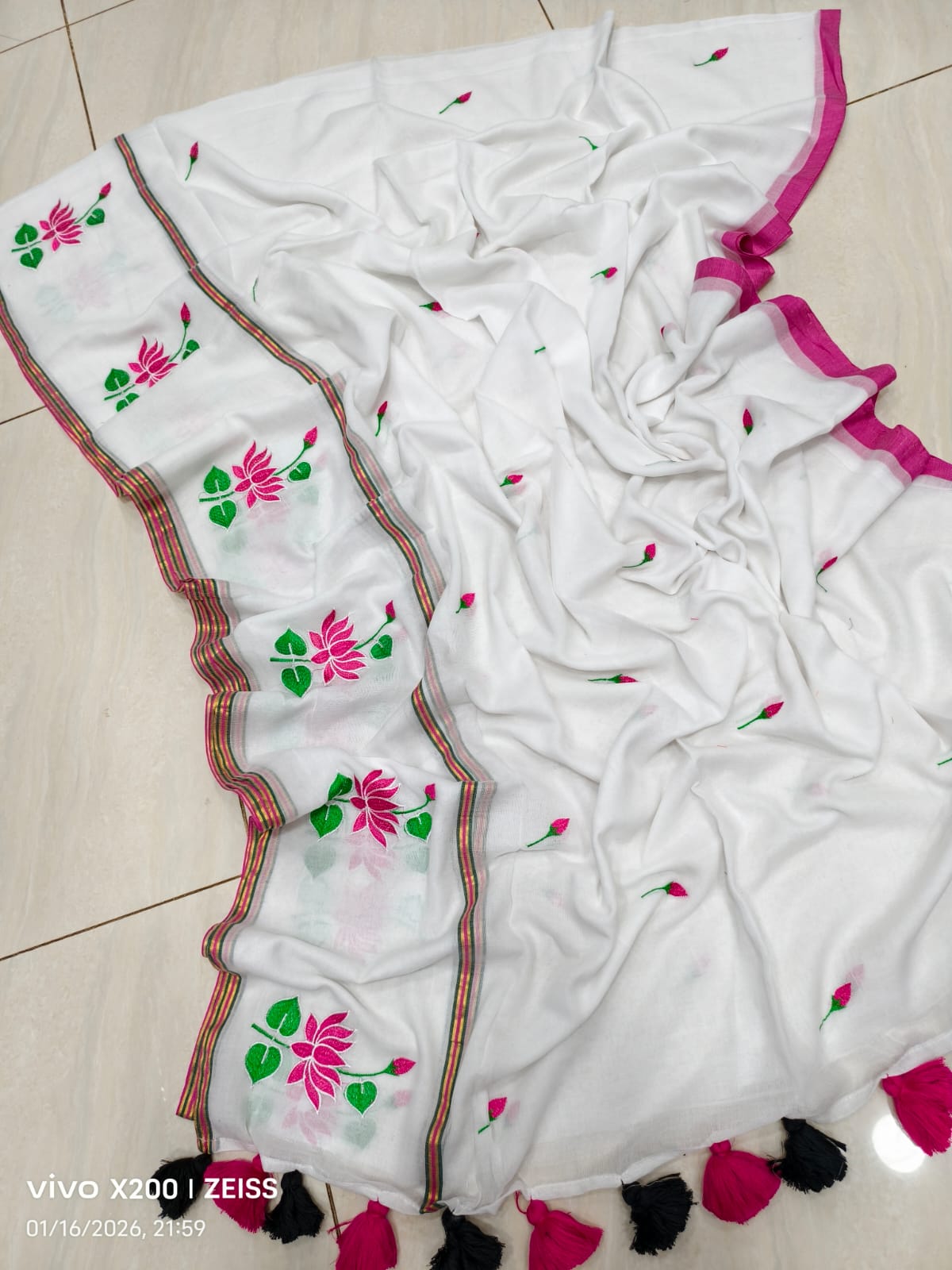 Mul Cotton Sarees with Lotus Embroidery