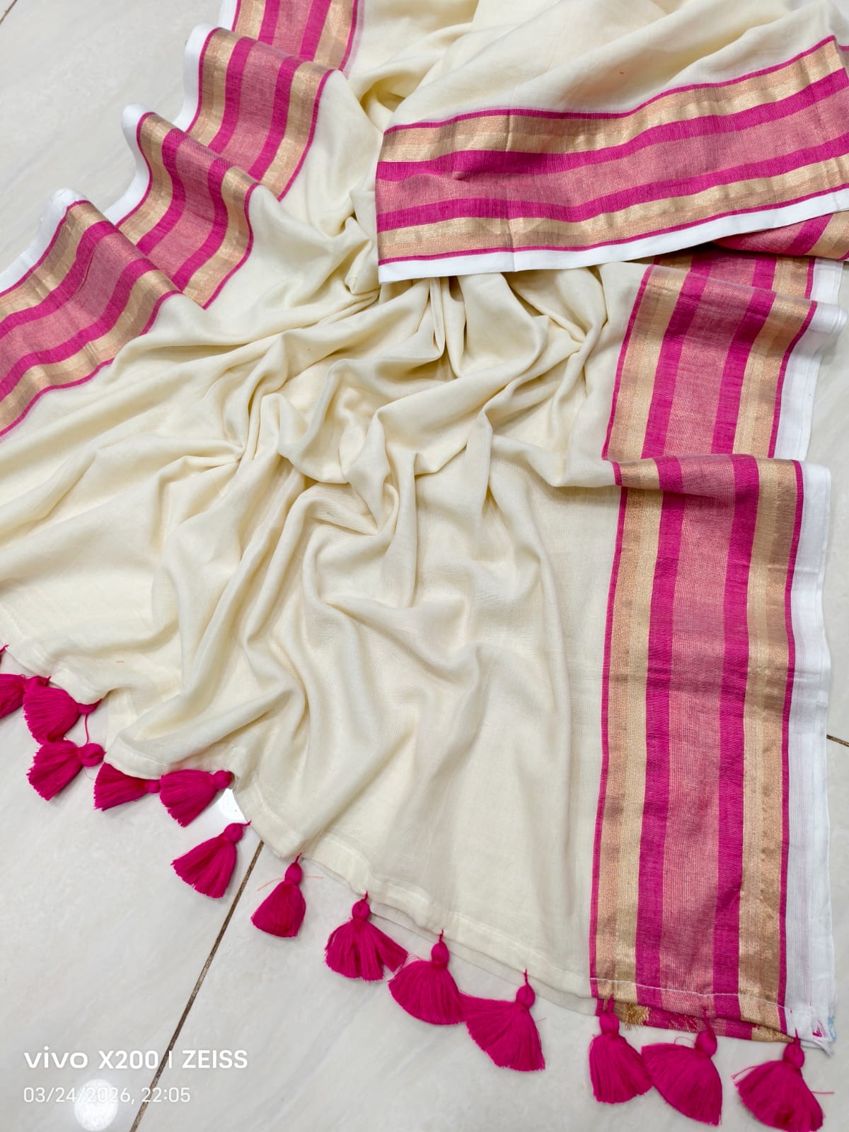 Soft 120 Count Mul Cotton Sarees with Elegant Zari Borders