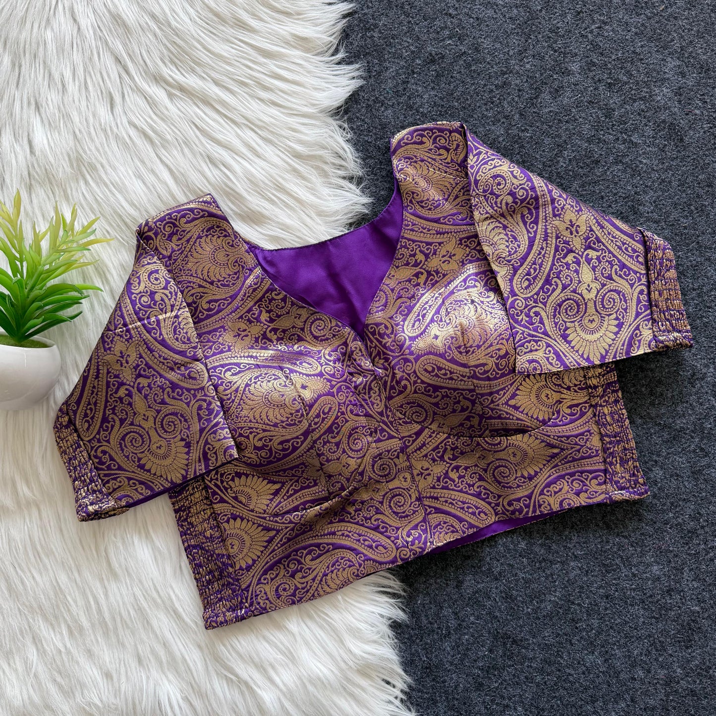 Side Elastic Stretchable Banarasi Brocade Silk Blouse – ₹750