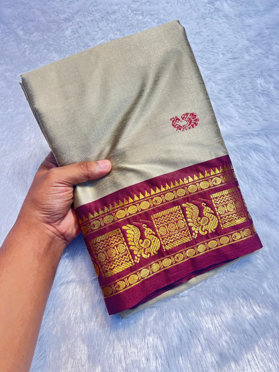 Aura Cotton Silk Weaving Saree – ₹899