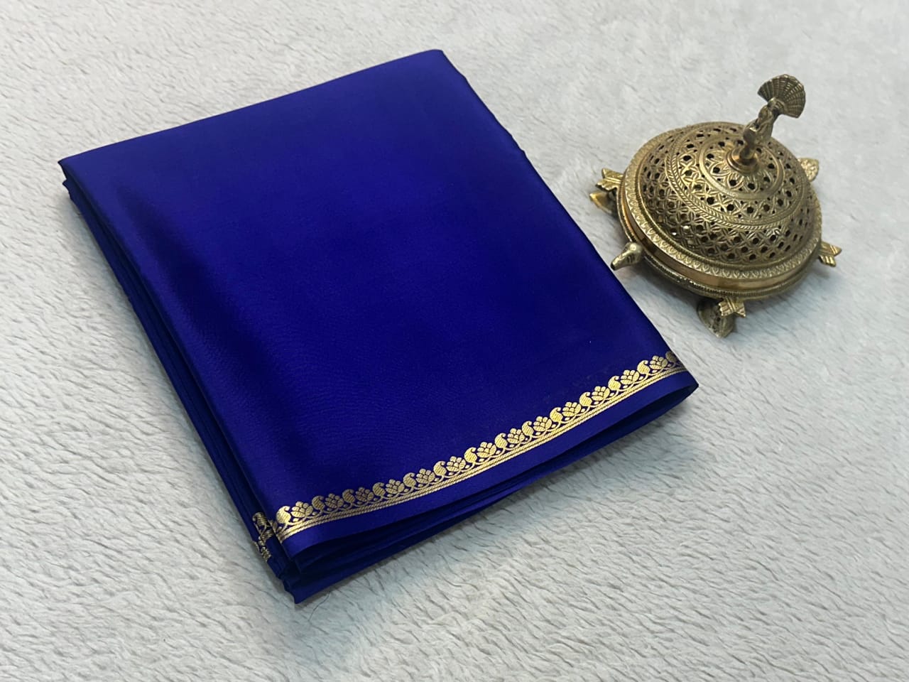Soft Viscose Crepe Silk Saree with Golden Borders – ₹899