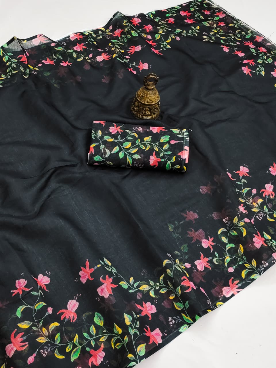 Linen Slub Cotton Floral Saree – ₹899