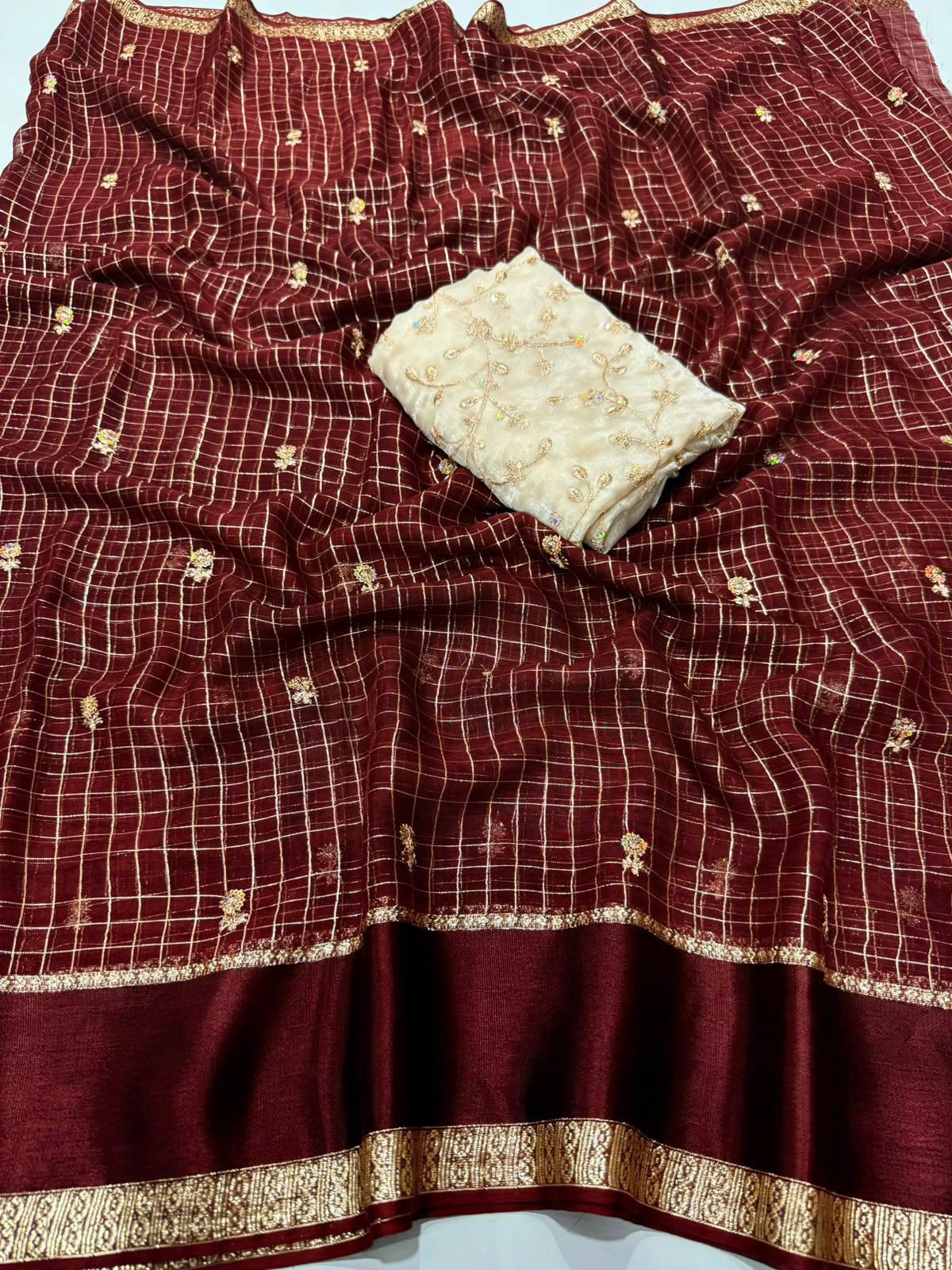 Georgette Viscose Checked Saree with Viscose Zari Weaving