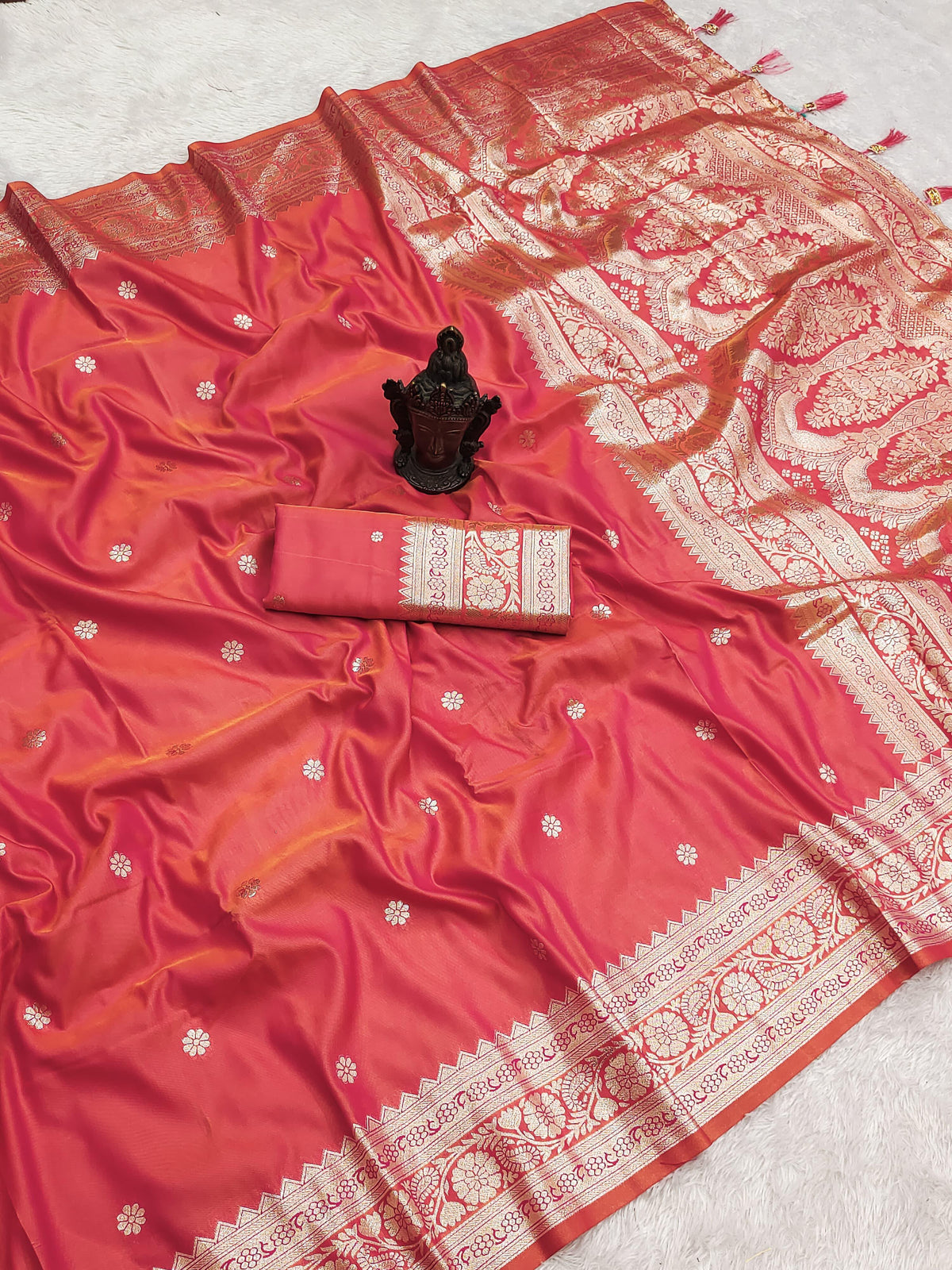 Soft Two-Tone Banarasi Silk Weaving Sarees