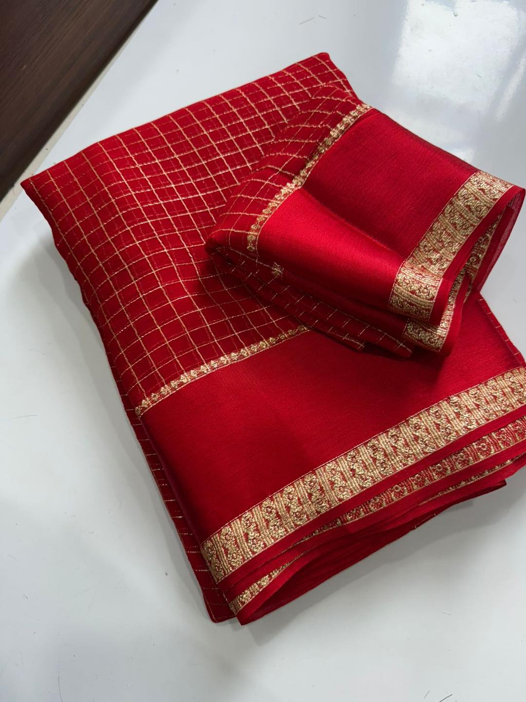 Georgette Viscose Checked Zari Weaving Sarees with Satin Patta Borders red 2