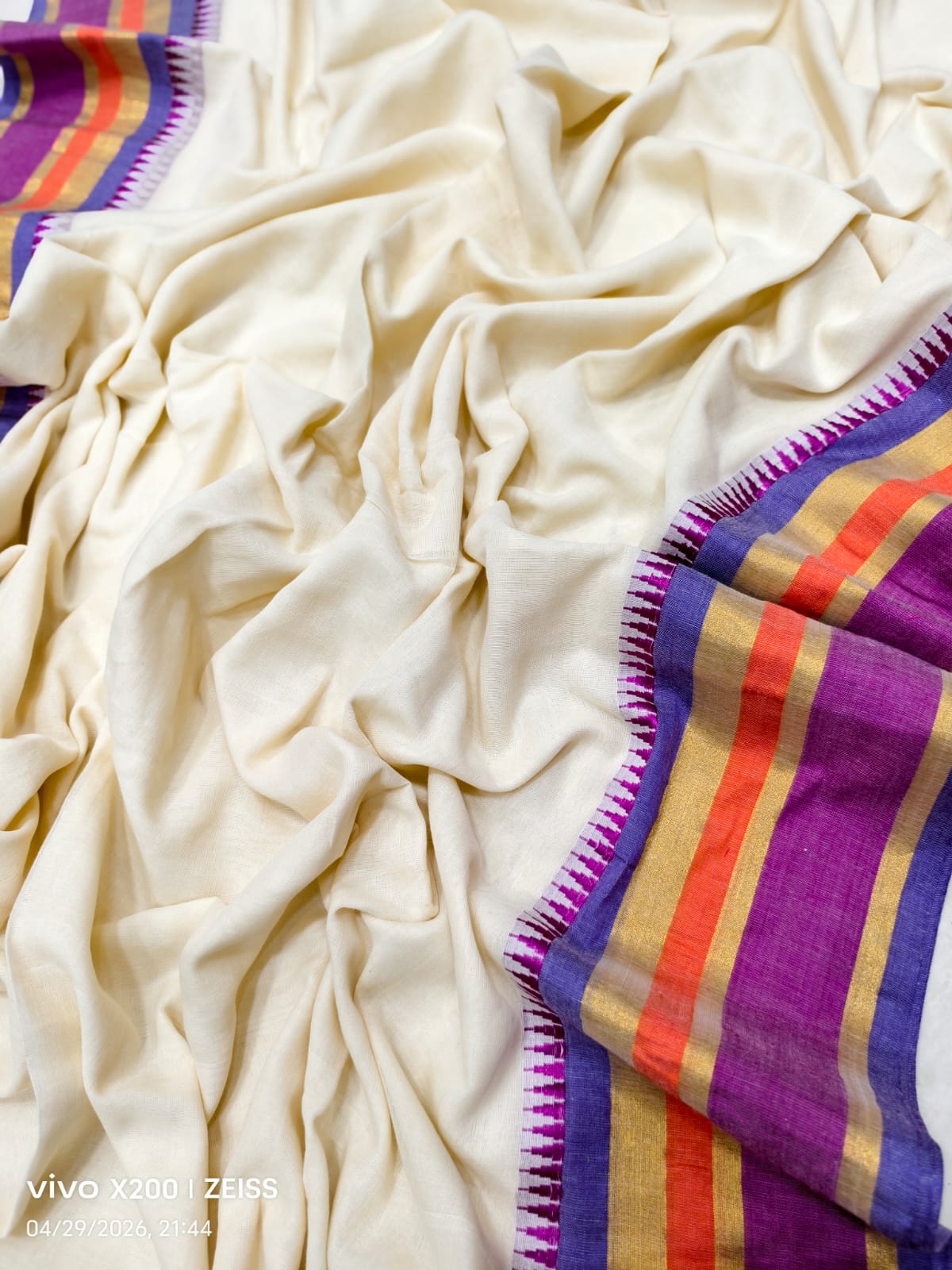 Soft Mul Cotton Sarees with Zari Borders
