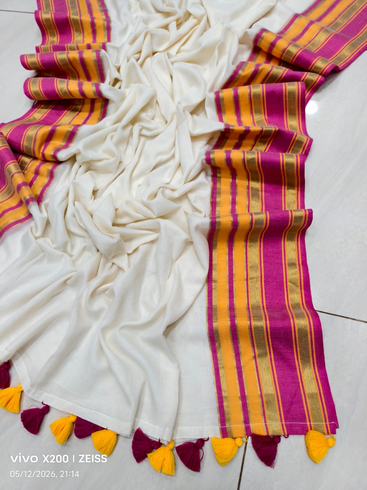 Soft Mul Cotton Sarees with Zari Borders