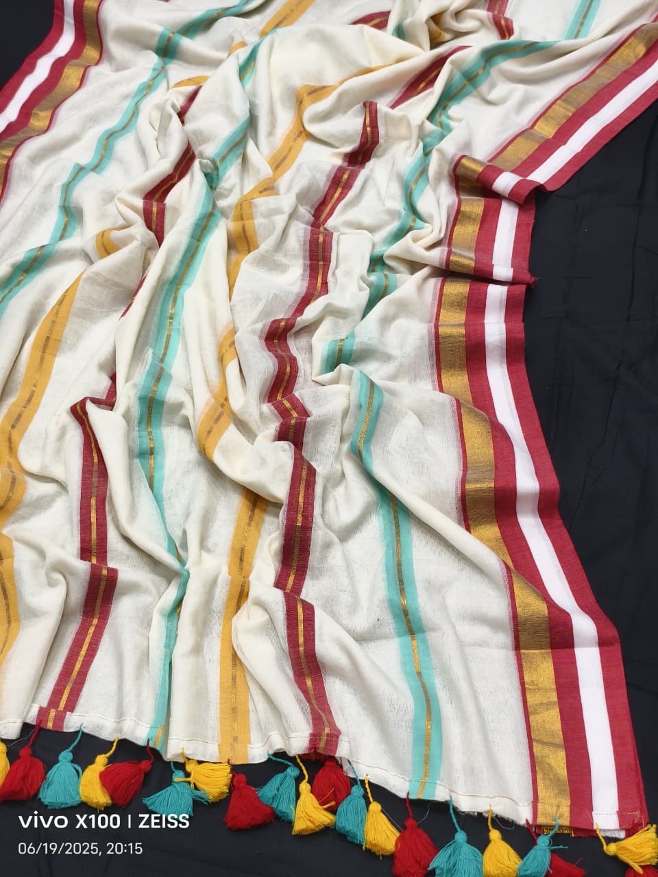 120 Count Mul Cotton Sarees with Zari Borders
