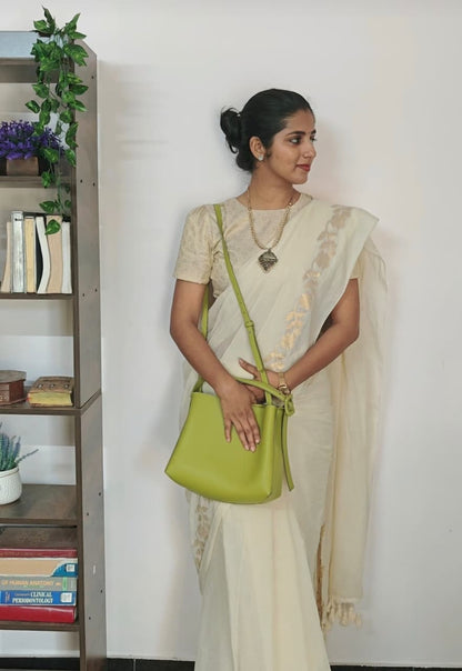 Mul Cotton Saree with Zari Floral Borders – ₹1199