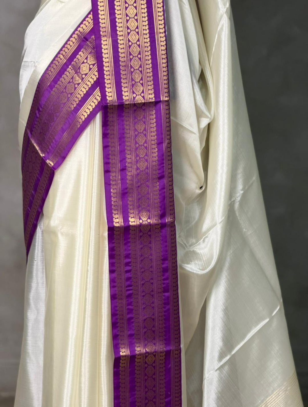 Semi Kanjivaram Silk Saree with Jacquard Zari Weaving Borders – ₹1599