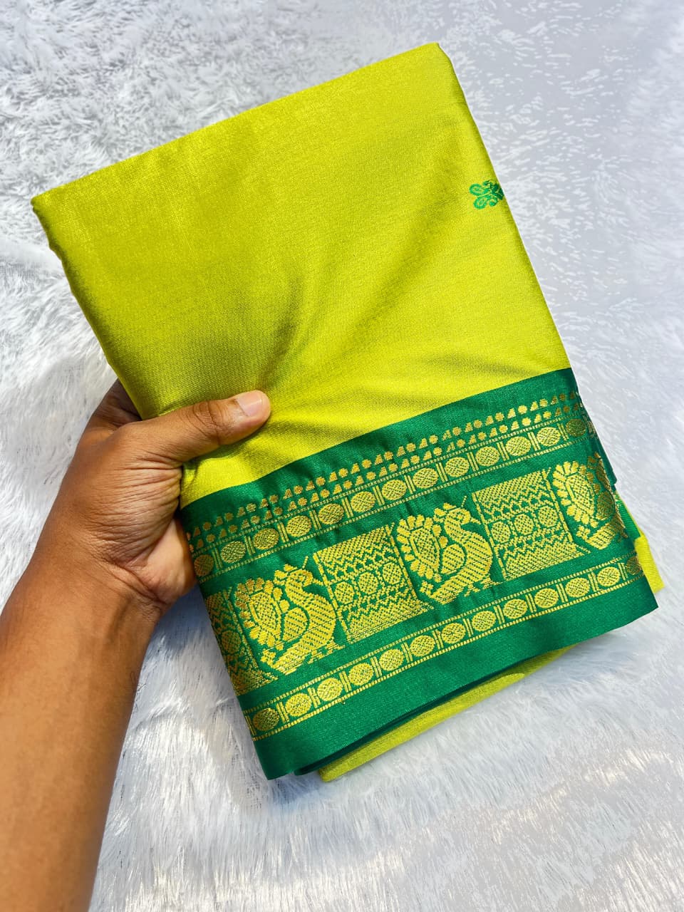 Aura Cotton Silk Weaving Saree – ₹899