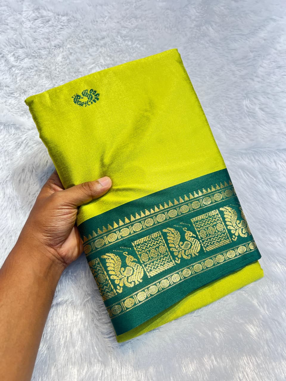 Aura Cotton Silk Weaving Saree – ₹899