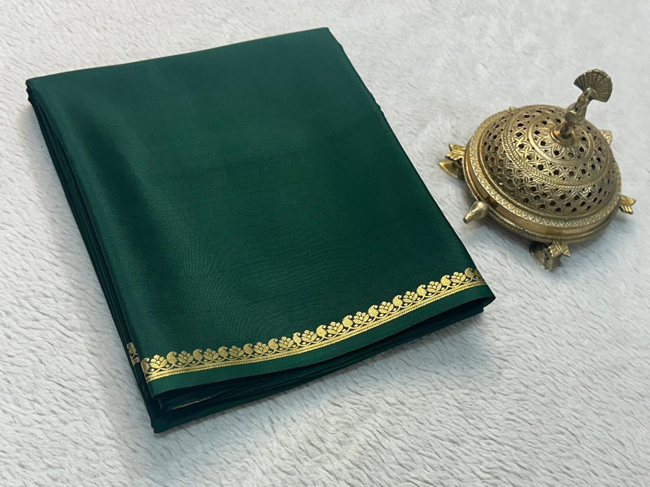Soft Viscose Crepe Silk Saree with Golden Borders – ₹899