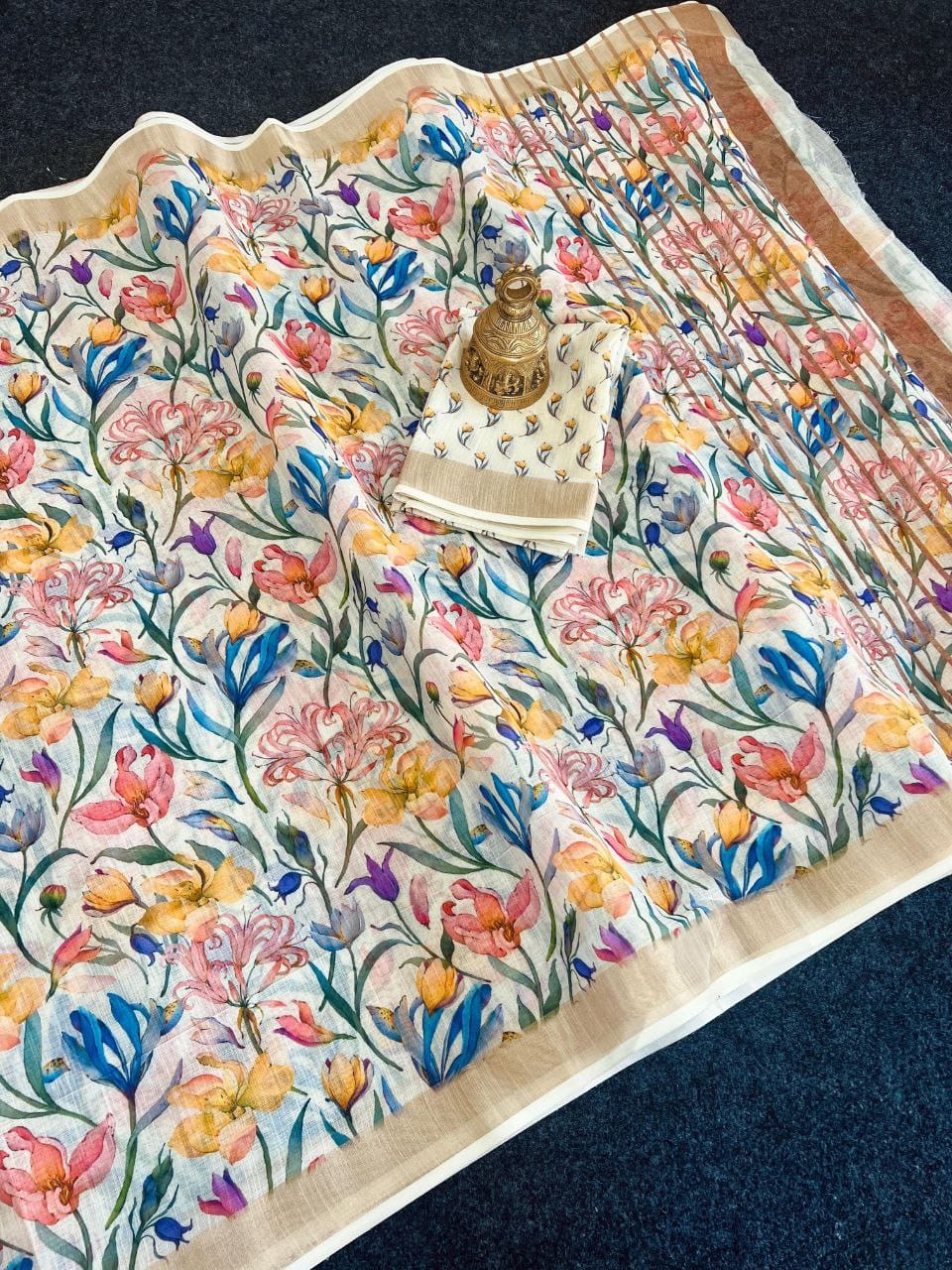 Linen Slub Cotton Floral Saree – ₹899