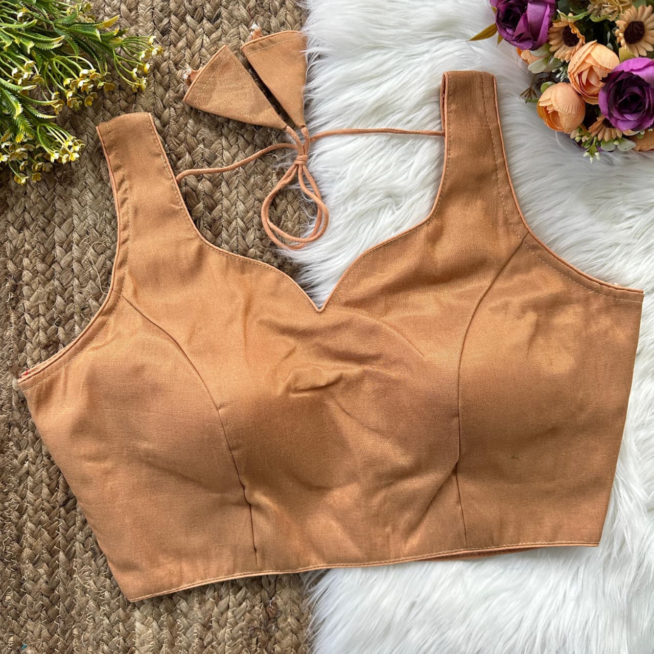 Soft Semi Silk Sweetheart Readymade Blouse – ₹550