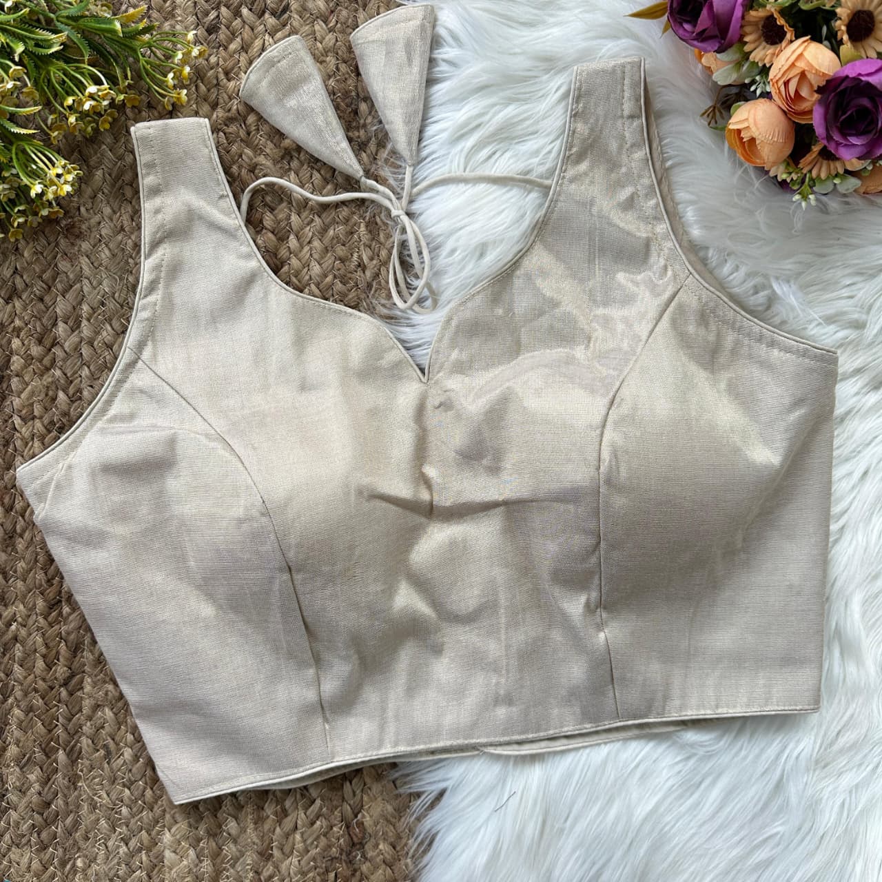 Soft Semi Silk Sweetheart Readymade Blouse – ₹550