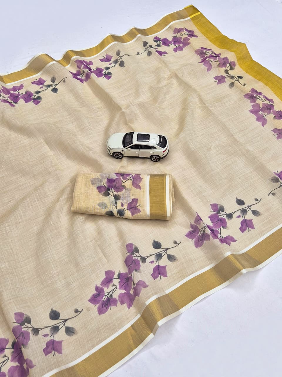 Linen Slub Cotton Floral Saree – ₹999
