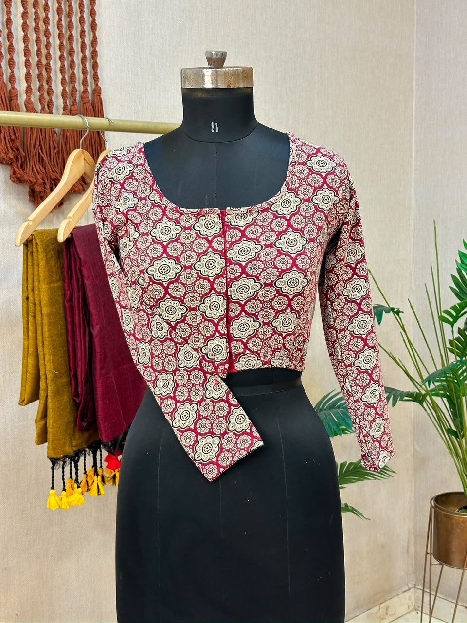 5501 - Elastic Long Sleeve Stretchable Ajrakh Blouse – ₹499