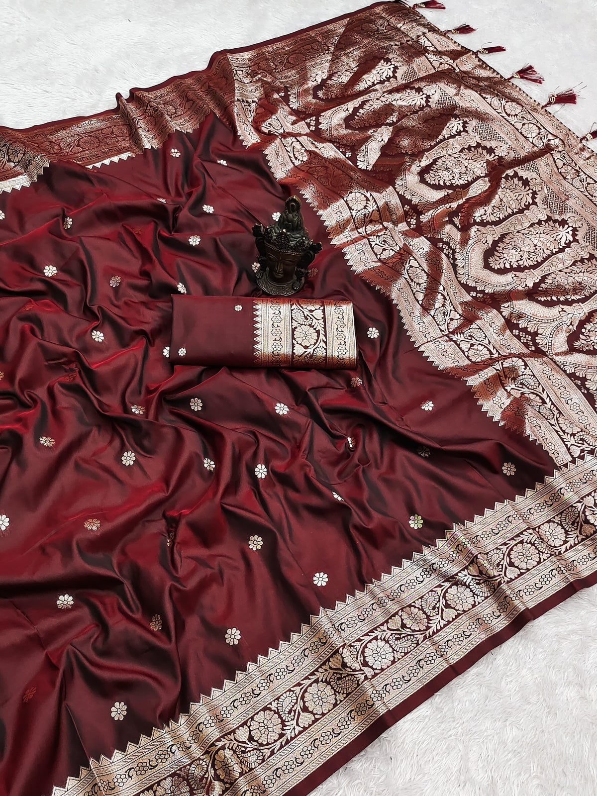 Soft Two-Tone Banarasi Silk Weaving Sarees