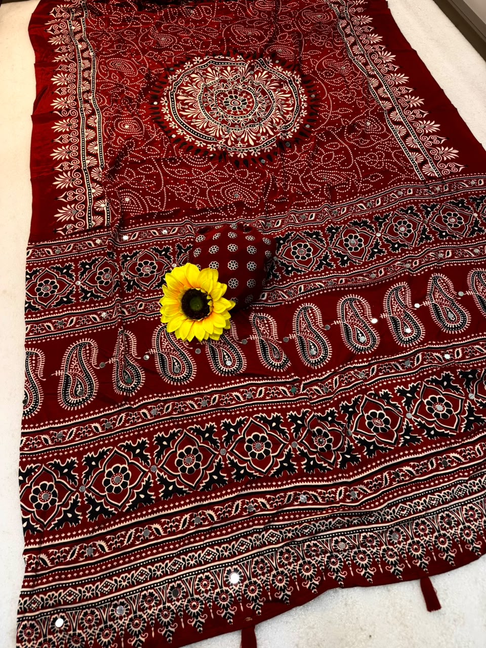 Crepe Silk Mirror Work Bandhini Saree