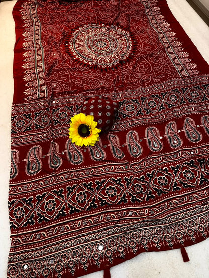 Crepe Silk Mirror Work Bandhini Saree