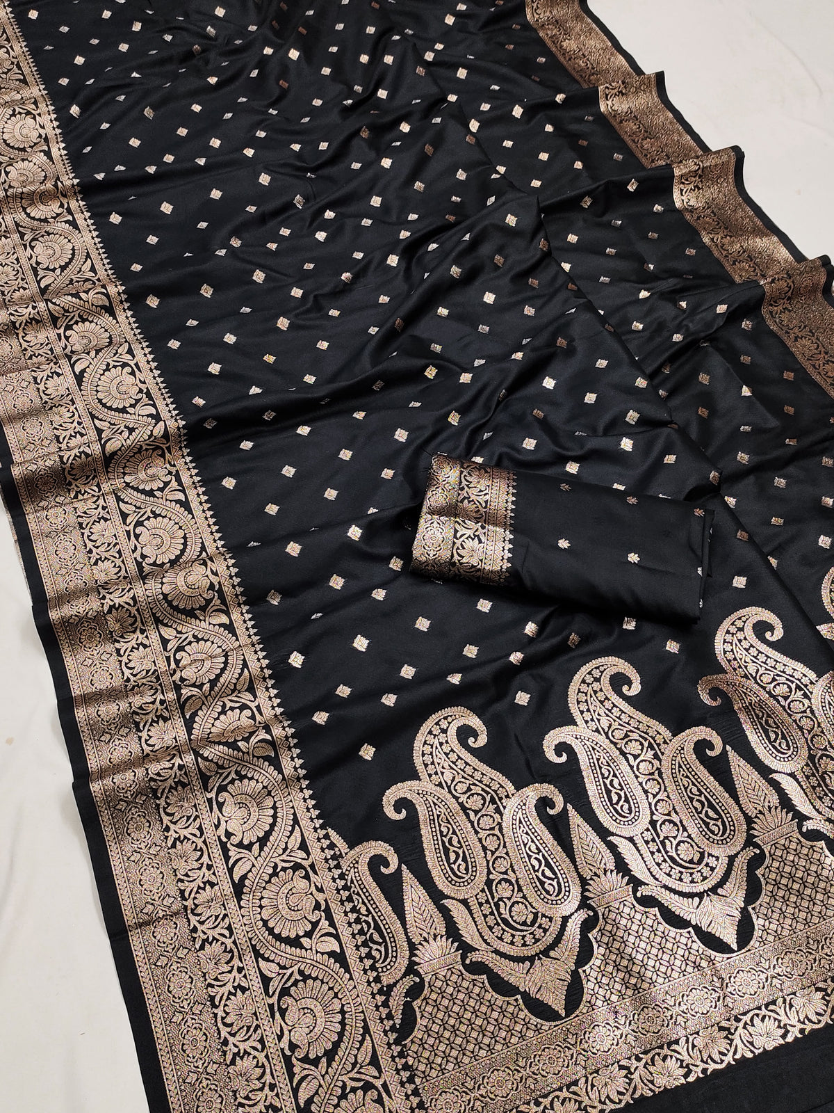 Banarasi Silk Weaving Sarees