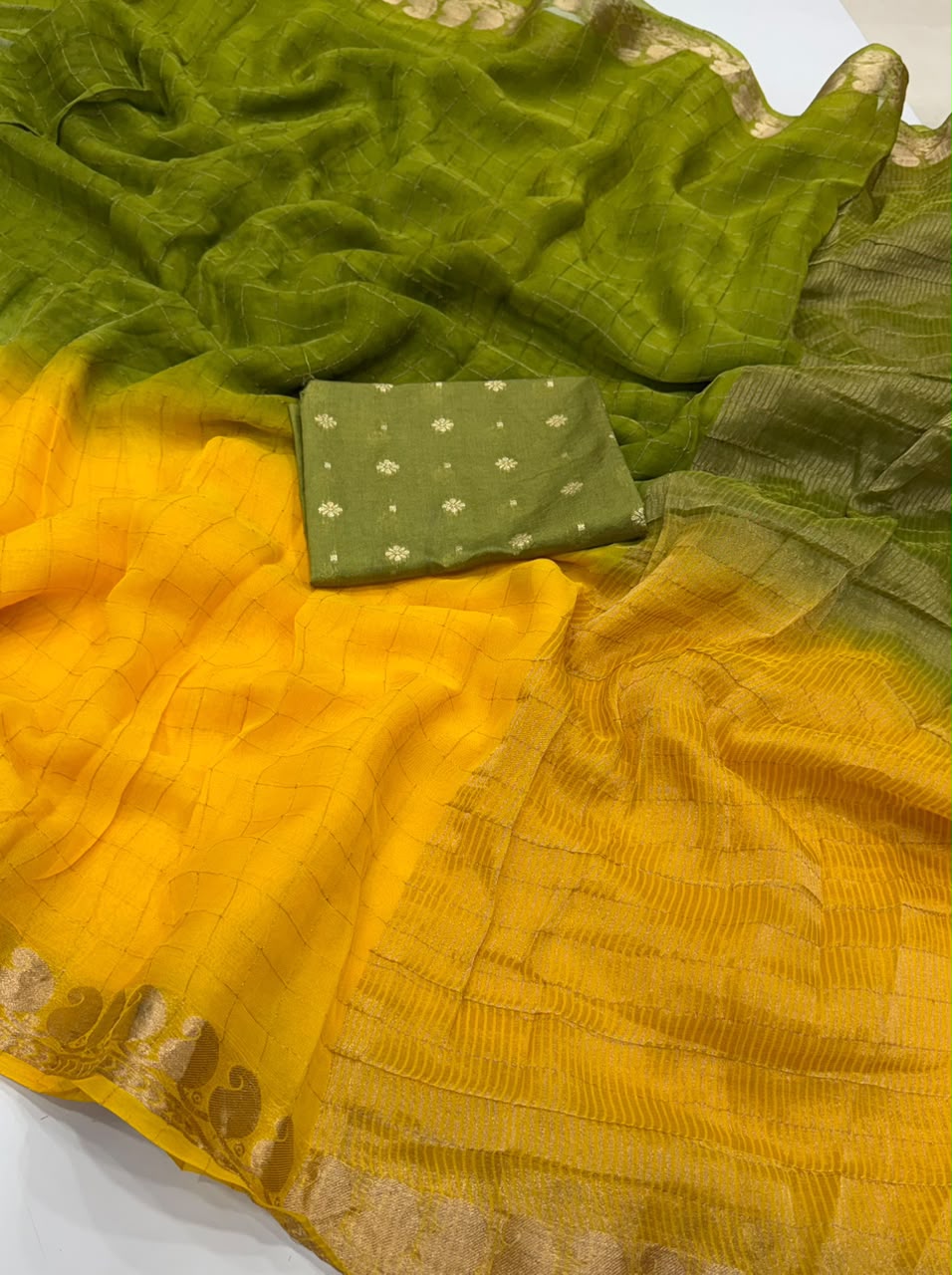 Viscose Georgette Zari Checked Saree with Viscose Zari Weaving Borders