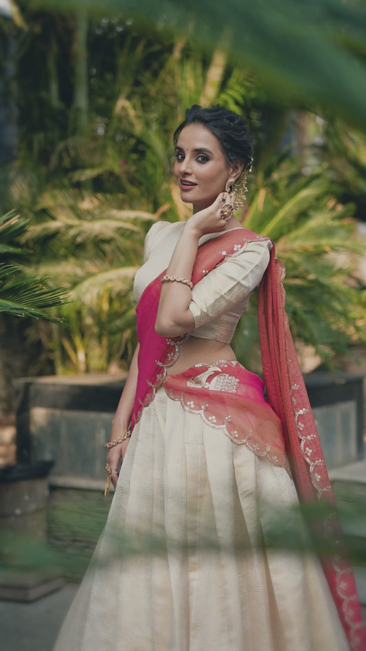 Jacquard Cotton Silk Dhavani Set 1650